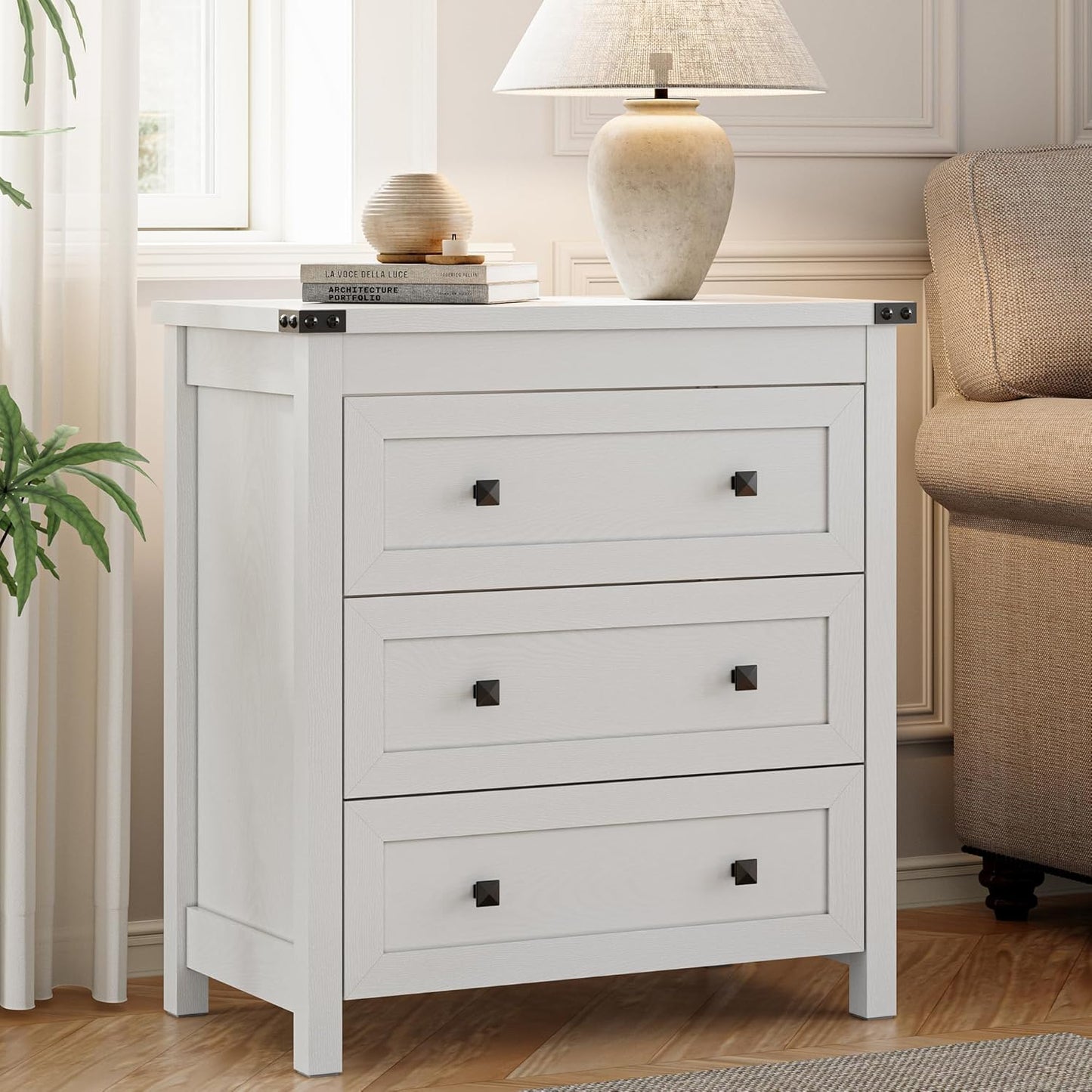 Dresser for Bedroom with 3 Drawers, Small Chests of Drawers, 27.55" Wide Farmhouse Wood Nightstand Bedside Cabinet End Table, Modern Closet Storage Organizer for Living Room, Entryway, Hallway, White