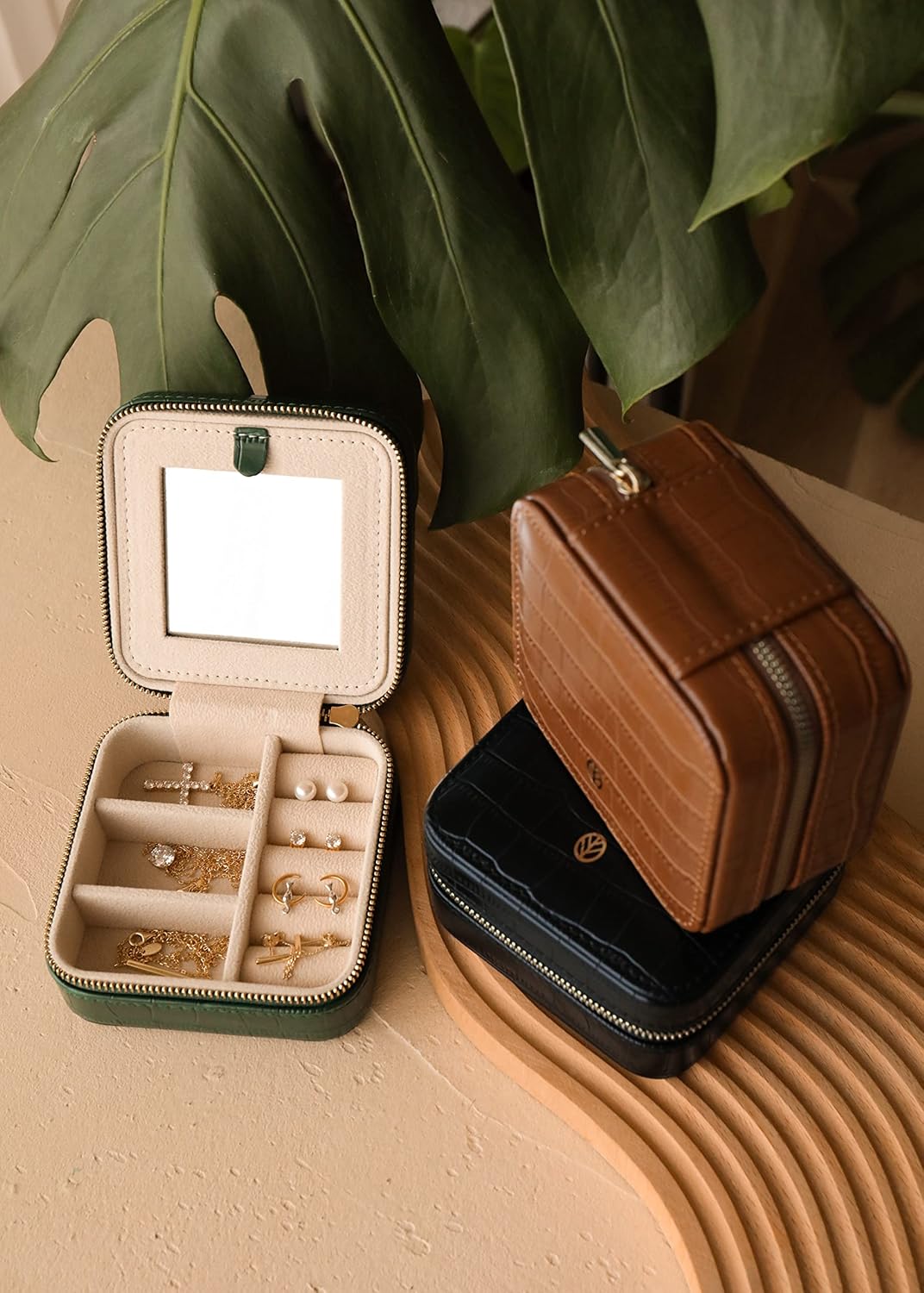 S.Leaf Travel Jewelry Organizer Boxes for Women Small Portable Necklace Earrings Bracelet Rings Travel Case Best Friend Birthday Gifts for Women Trendy (09_Pattern_Crocodile_Emerald_01)