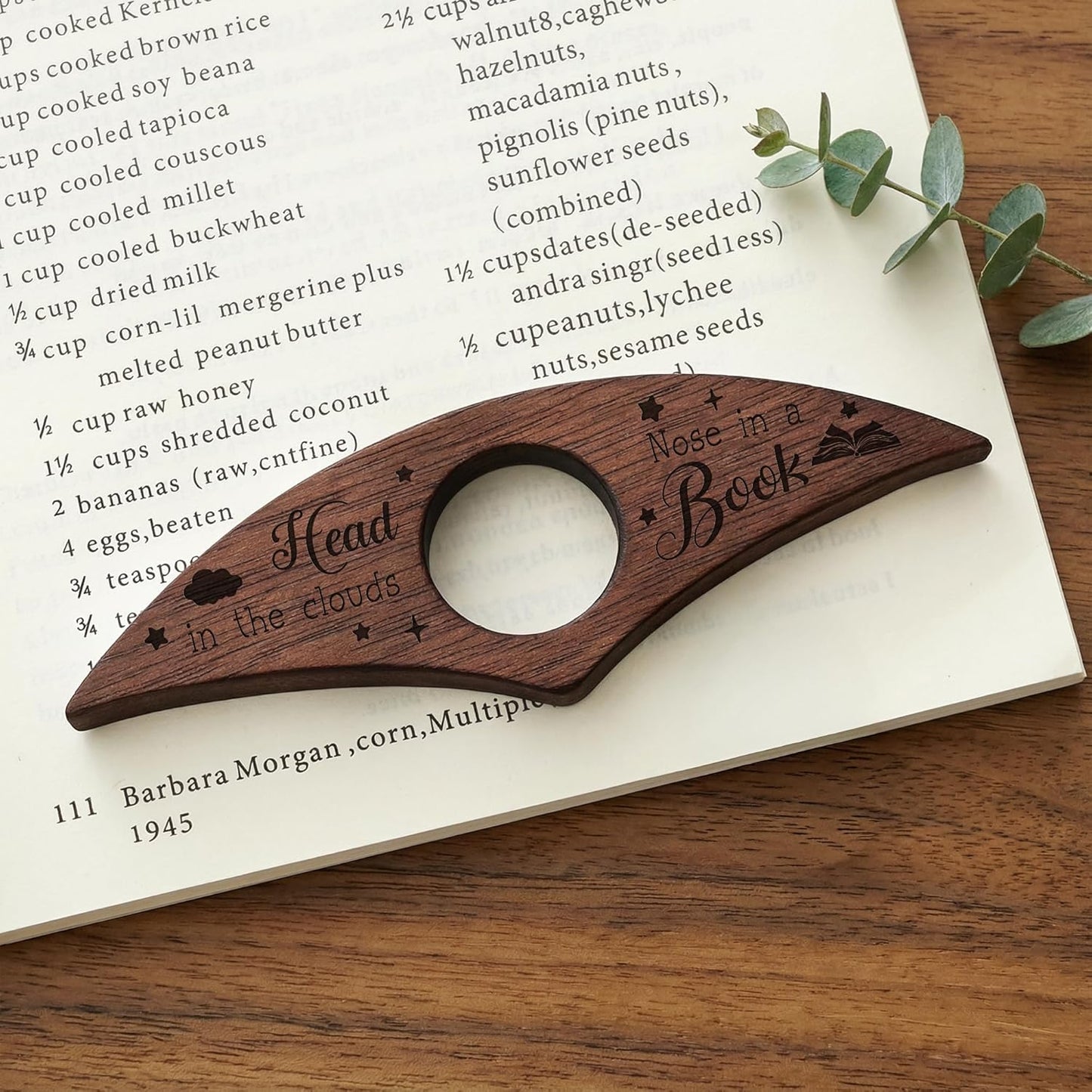 Personalized Wooden Book Page Holder – Custom Thumb Ring Page Holder with Engraved Name, Ideal Reading Accessory for Book Lovers, Perfect Gift for Parents, Partners, Teachers, Christmas (Style 1)