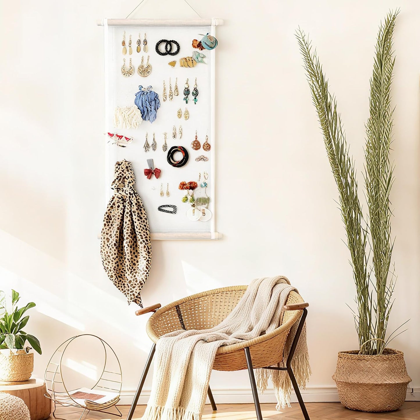 Mesh Earring Organizer with Wooden Rods Hanging Jewelry Display Holder for Earring Necklaces Bracelet Gift 13.7 * 23.6 Inches