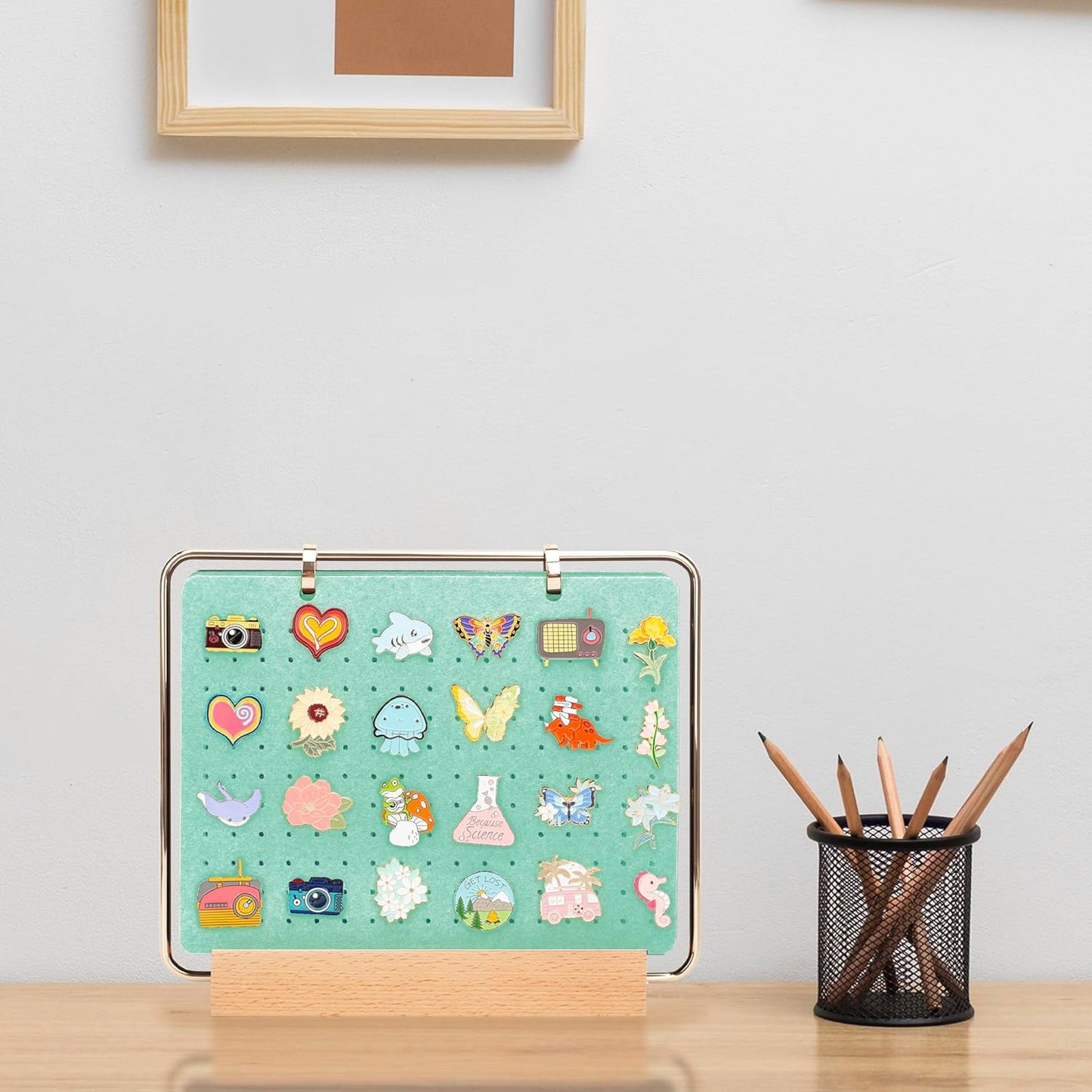 PACMAXI Pin Display Organizers, Brooch Pin Holder, Enamel Pin Display Pages for Store 180+ Pins, Pin Collection Storage Calendar Wooden Stand with 6 Pages (Not Include Any Accessories)（Green）