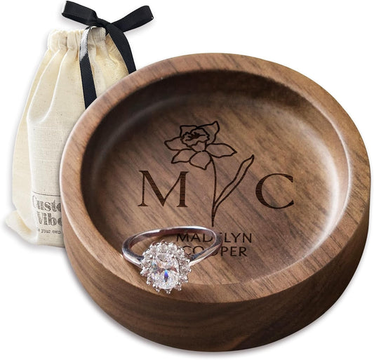 Walnut Wood Ring Holder, Engraved Jewelry Dish and Storage Tray, Unique Gift for Her, Valentine’s Day Gift (Customize, round)