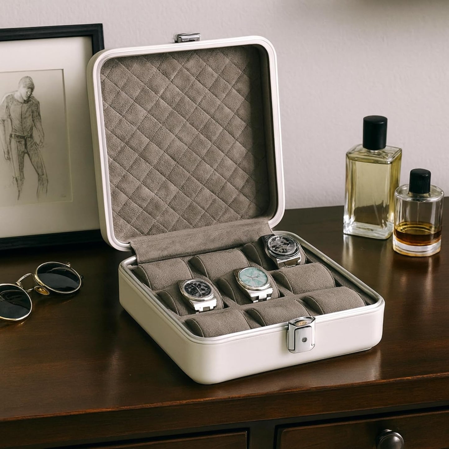 Bey-Berk Prague Aluminum Watch Case in Silver – 9-Slot Locking Travel Box with Soft Interior for Watch Storage