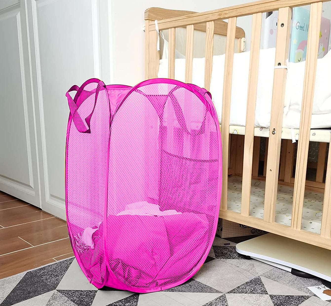 Larpur Popup Laundry Basket, Collapsible Portable Mesh Clothes Washing Laundry Hamper with Reinforced Carry Handles (Pink)