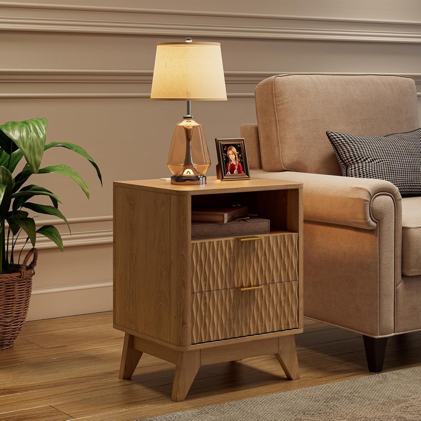 Fluted Nightstand with Charging Station, 18" Modern End Table with Storage Drawers, Bedside Table for Bedroom, Natural Oak(1 Piece)