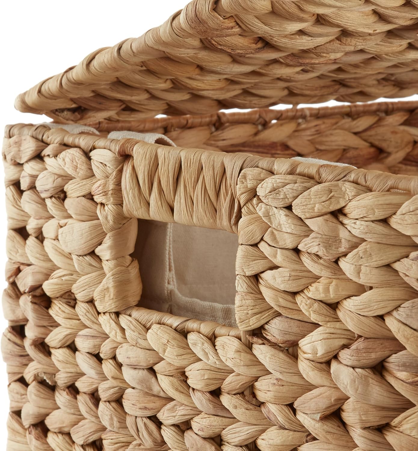Casafield 2-Section Laundry Hamper with Removable Liner Bags - Natural, Woven Water Hyacinth Double Laundry Basket Sorter for Clothes and Towels