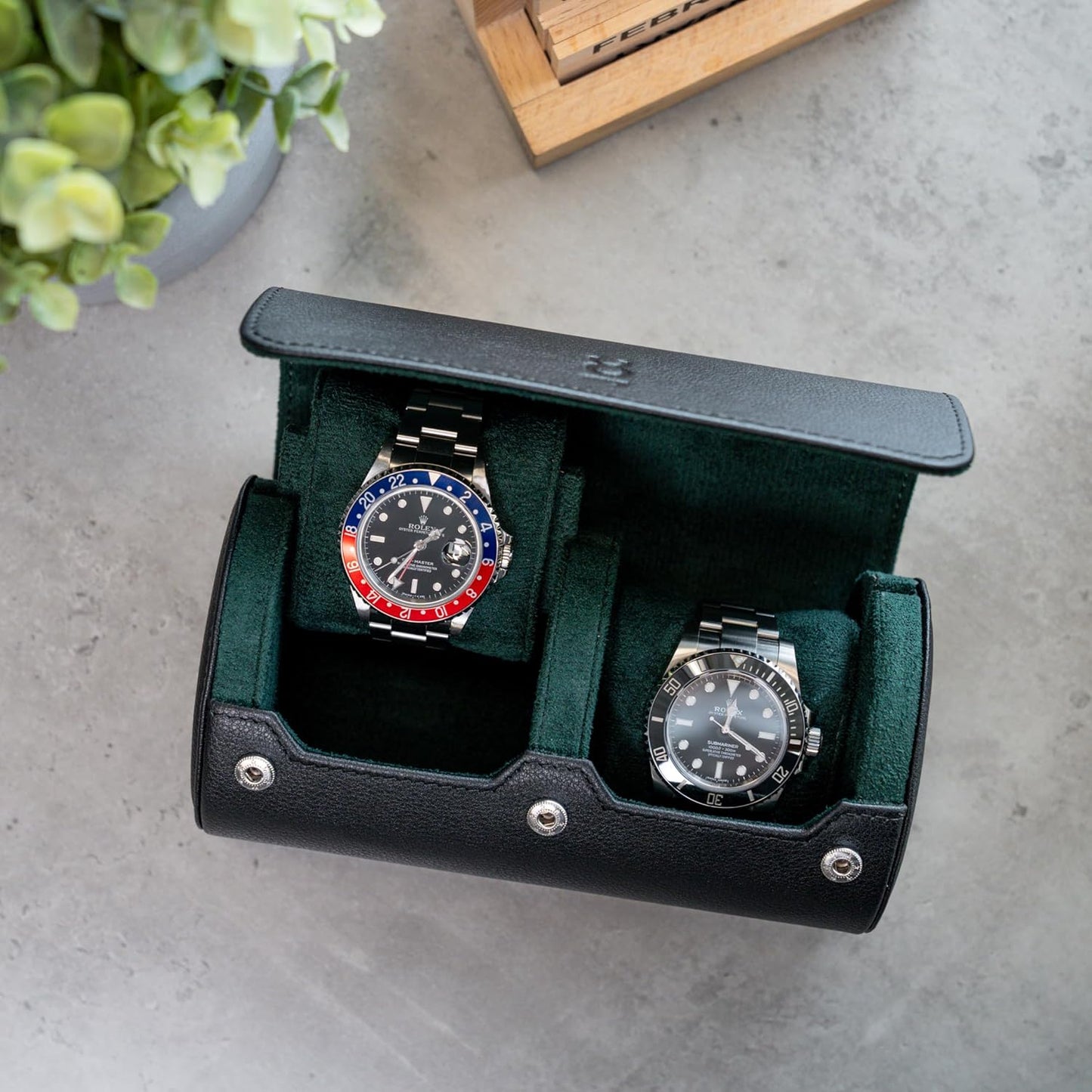 DailyWatch | Watch Roll Travel Case For 2 Watch | Luxury Watch Case In Genuine Black Leather With Soft Velvet Interior | Watch Case Protect, Store, & Display Your Watches | Black Green