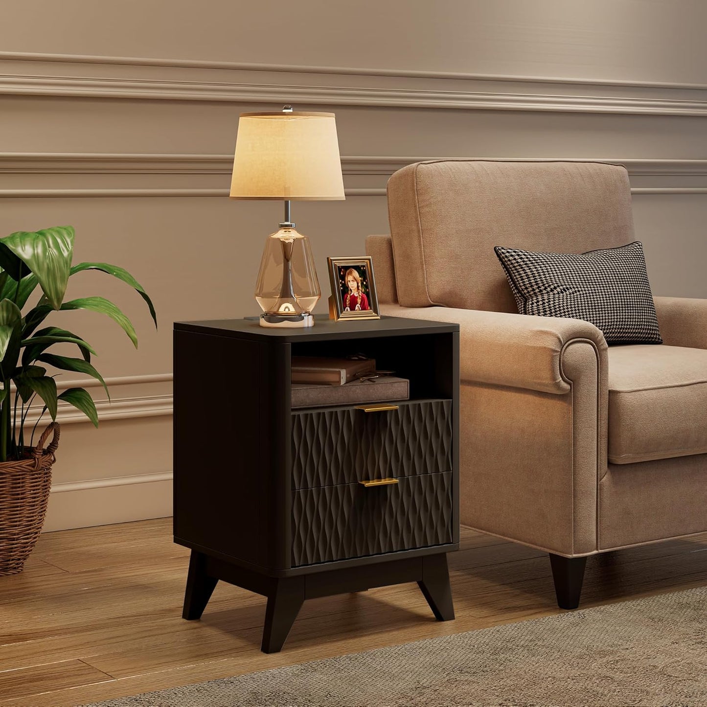 Fluted Nightstand with Charging Station, 18" Modern End Table with Storage Drawers, Bedside Table for Bedroom (Black)