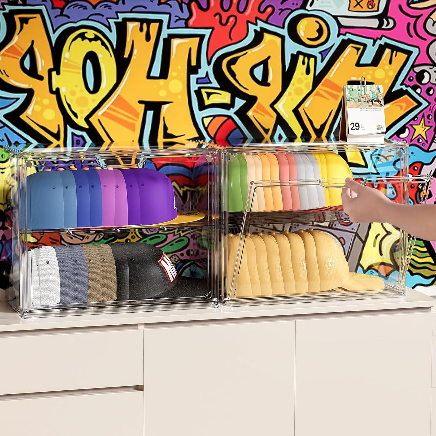 Clear Hat Box Storage, Baseball Cap Organizer for Baseball Caps, Hat Acrylic Display Case with Removable Compartment, Plastic Stackable Hats Holder Organizer Box with Magnetic Lid, 1 Pack