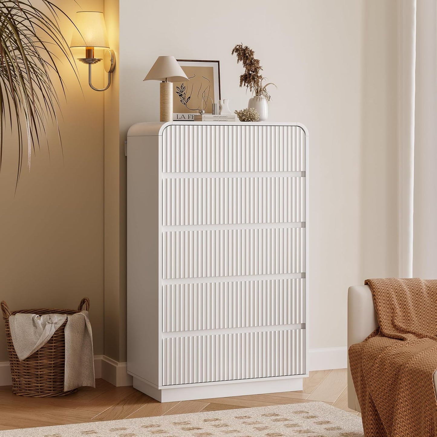 Tall Dresser for Bedroom with 5 Drawers, Fluted Chest of Drawers with Round Curved Corner, Hidden Handles, Modern Wood Storage Organizer for Bedroom, Nursery, Living Room