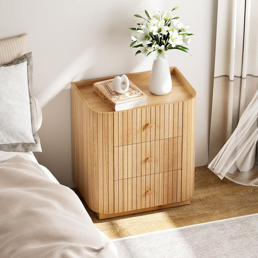 COZAYH Farmhouse 3 Drawer Wood Nightstand with Vertical Slatted Wood, Rustic Curved Edge Dresser with Metal Handles, Modern Design Bed Side Table with Recessed Tray Top for Bedroom, Office (Natural)