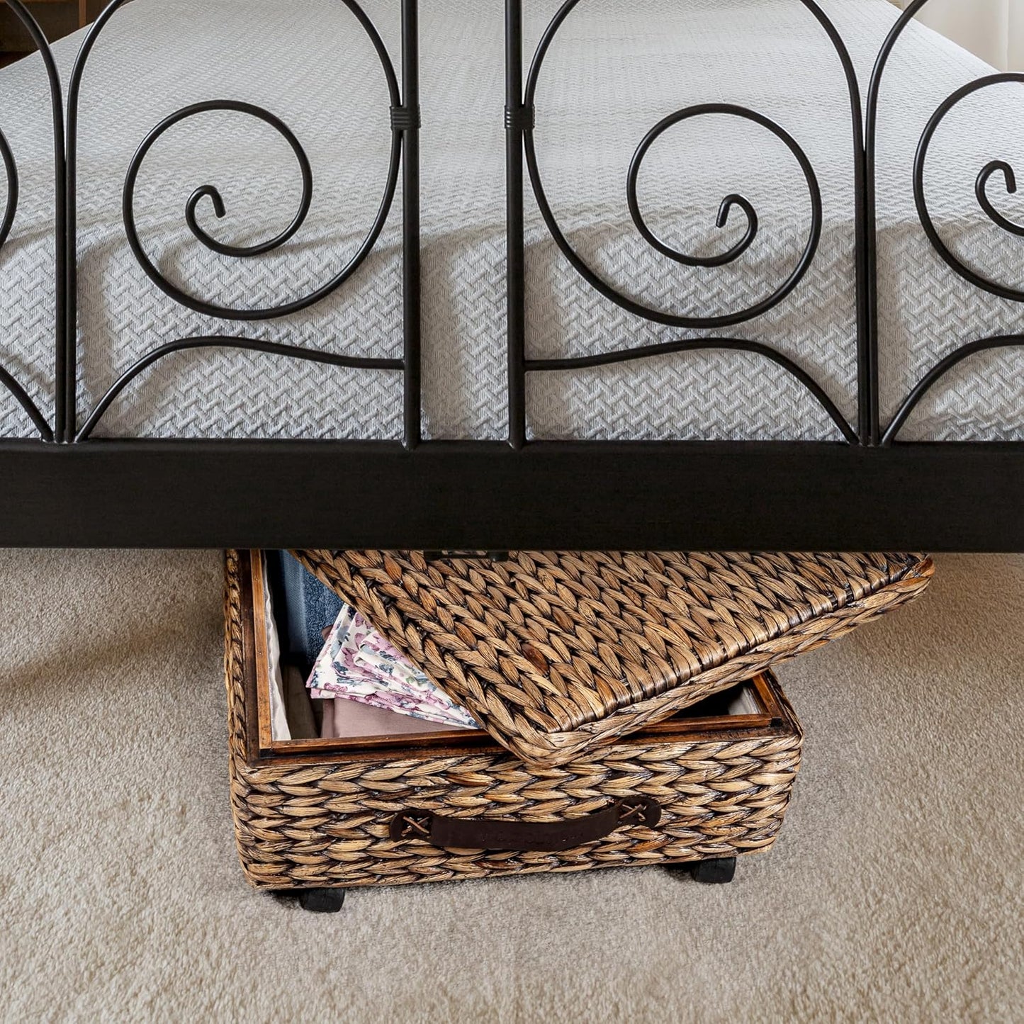 happimess BSK1006B 26.38" Chett Minimalist Hand-Woven Hyacinth/Wood Underbed Storage Bin with Wheels and Handles for Storage and Decoration in Bathroom, Bedroom,Closet,Entryway, Guest Room, Brown Wash
