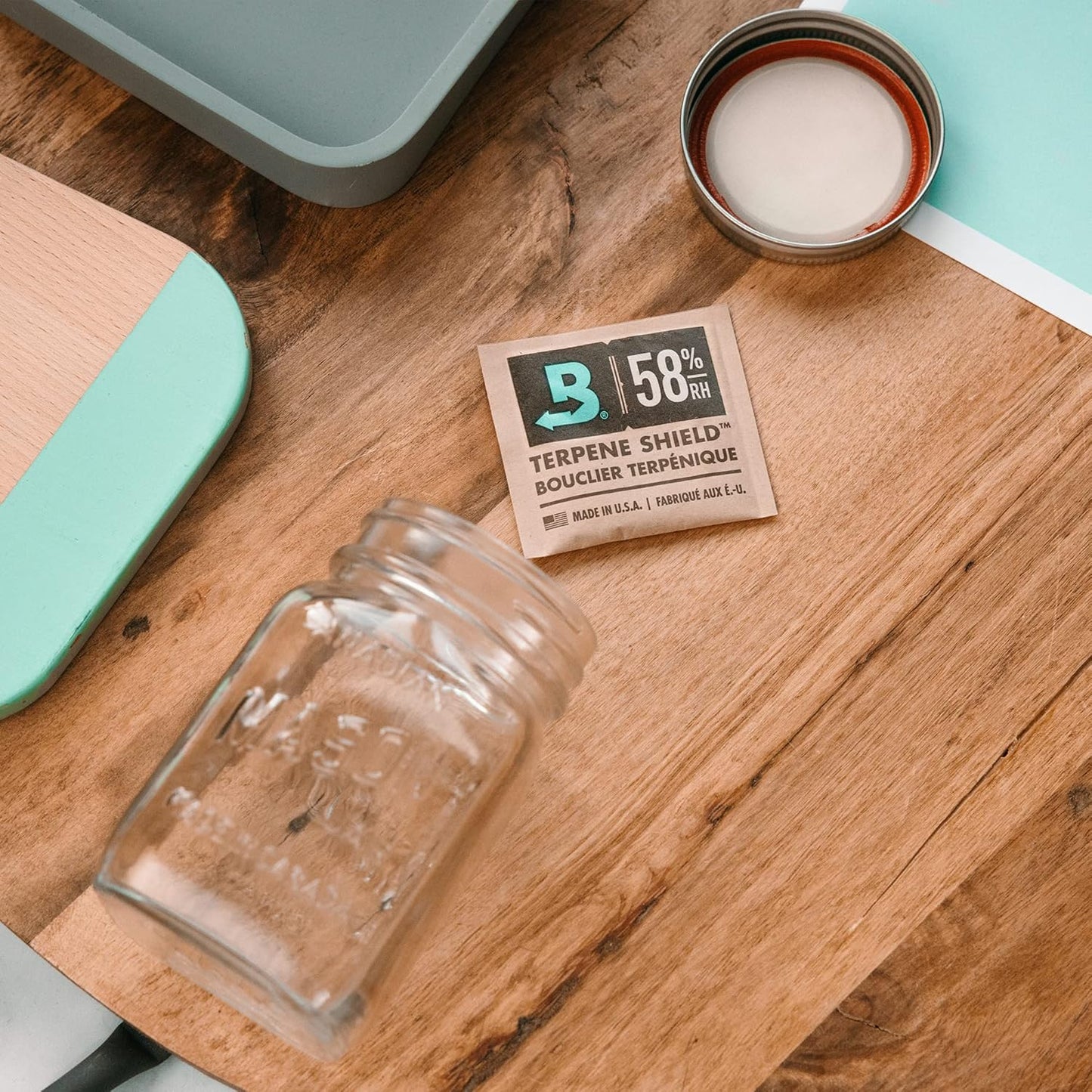 Boveda 65% Two-Way Humidity Control Packs for Storing Up to 5 Items – Size 8 – 10 Pack – For Small Travel Boxes – Moisture Absorbers – Humidifier Packs – Hydration Packets in Resealable Bag