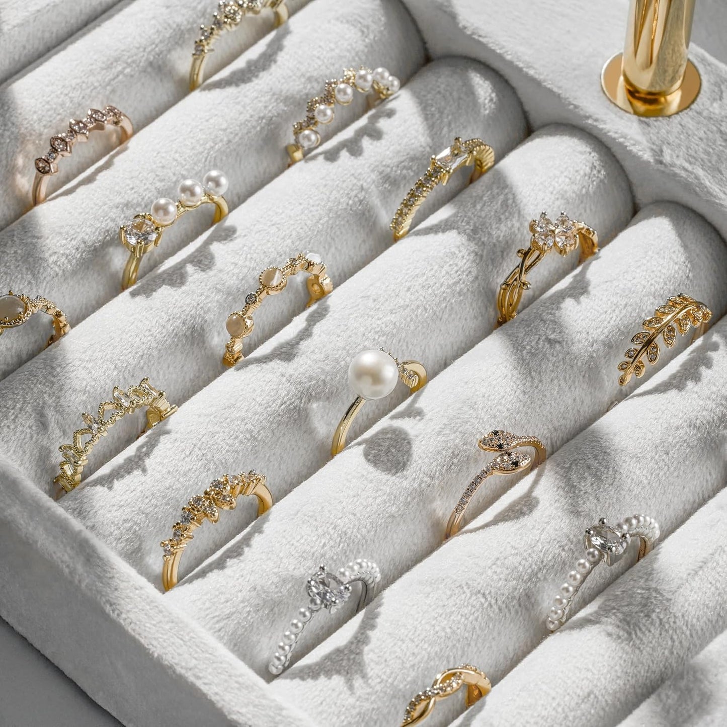 3 Tier Bracelet Holder Display - Detachable T Bar White Velvet Bracelet Holder, Jewelry Holder Organizer for Bracelet, Necklace, Watches, Rings