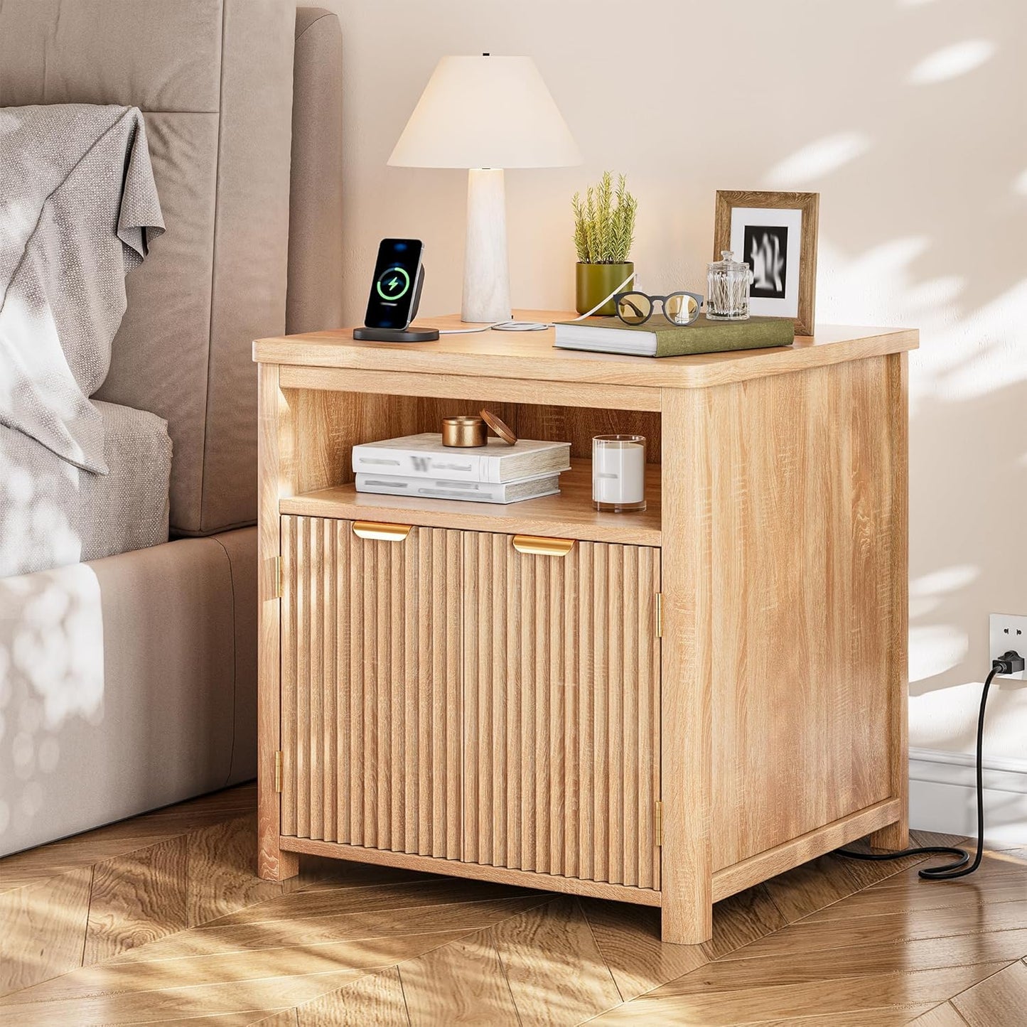 Fluted Nightstands Set of 2 with Charging Stations, 23.6" Wide Natural Oak Nightstand with Storage Drawers, Side Tables, Modern Farmhouse End Tables for Bedroom, Natural Oak